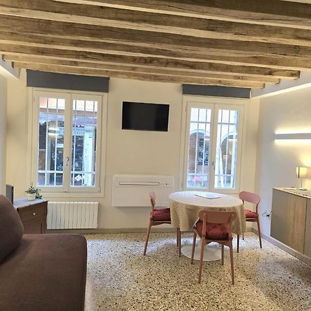 Cozy Studio With Canal View Βενετία Εξωτερικό φωτογραφία