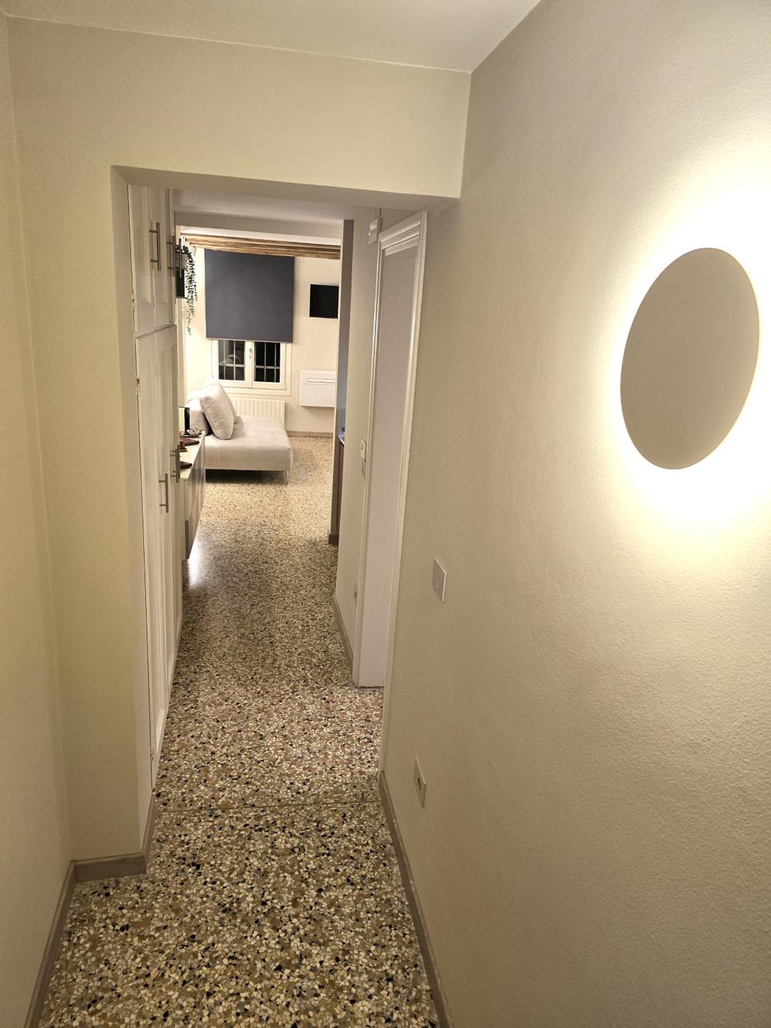 Cozy Studio With Canal View Βενετία Εξωτερικό φωτογραφία
